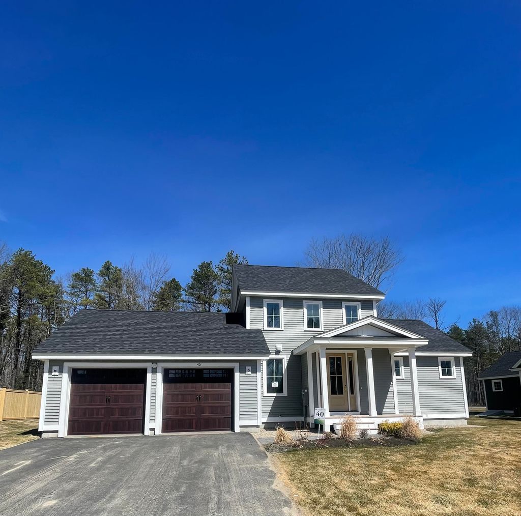 Photo of 40 Cascade Circle #33, Kennebunk, ME 04043 (MLS # 1656471)