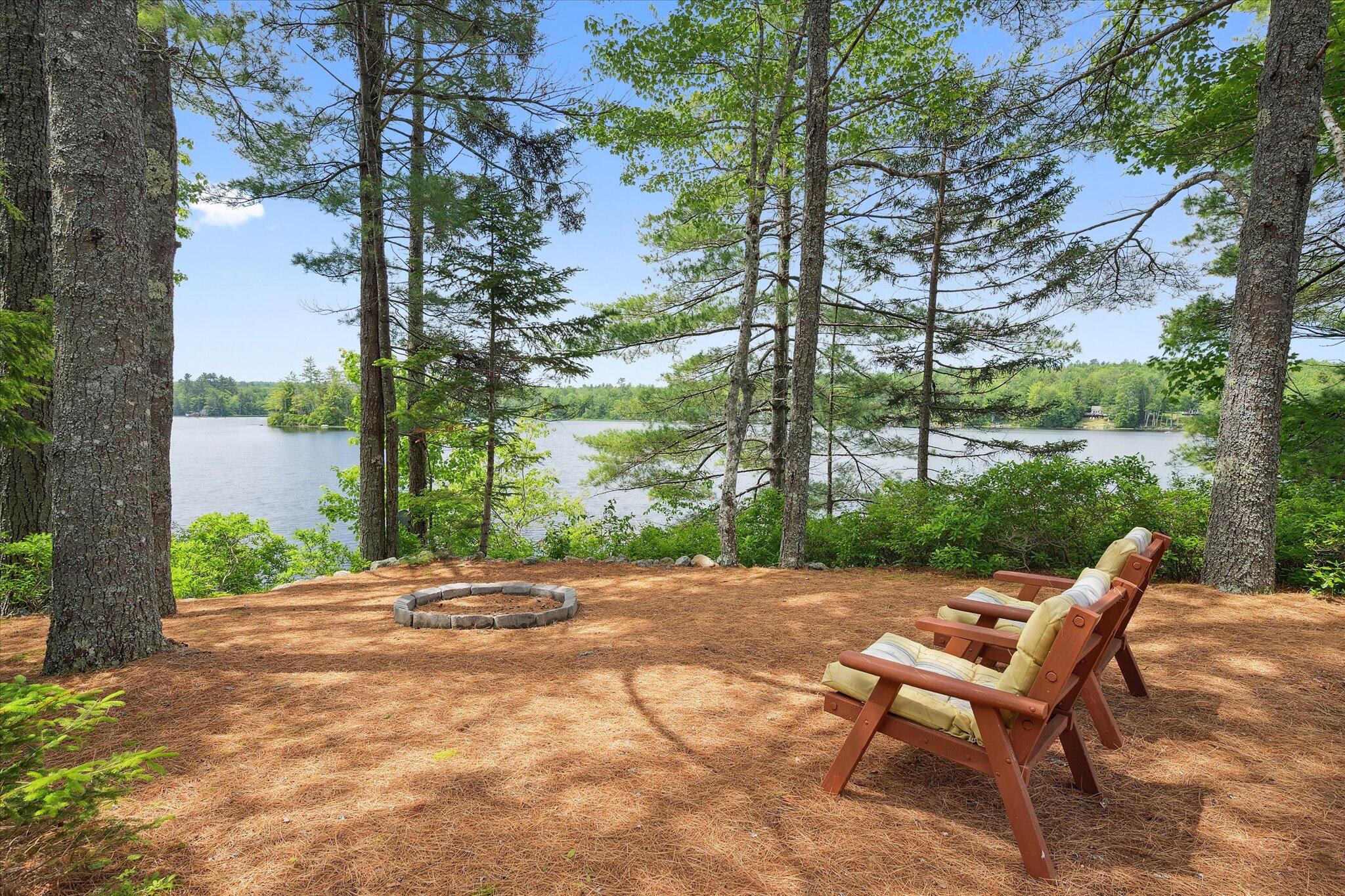 Surry, Maine 04684, United States, 5 Bedrooms Bedrooms, ,2 BathroomsBathrooms,Residential,Active,168258