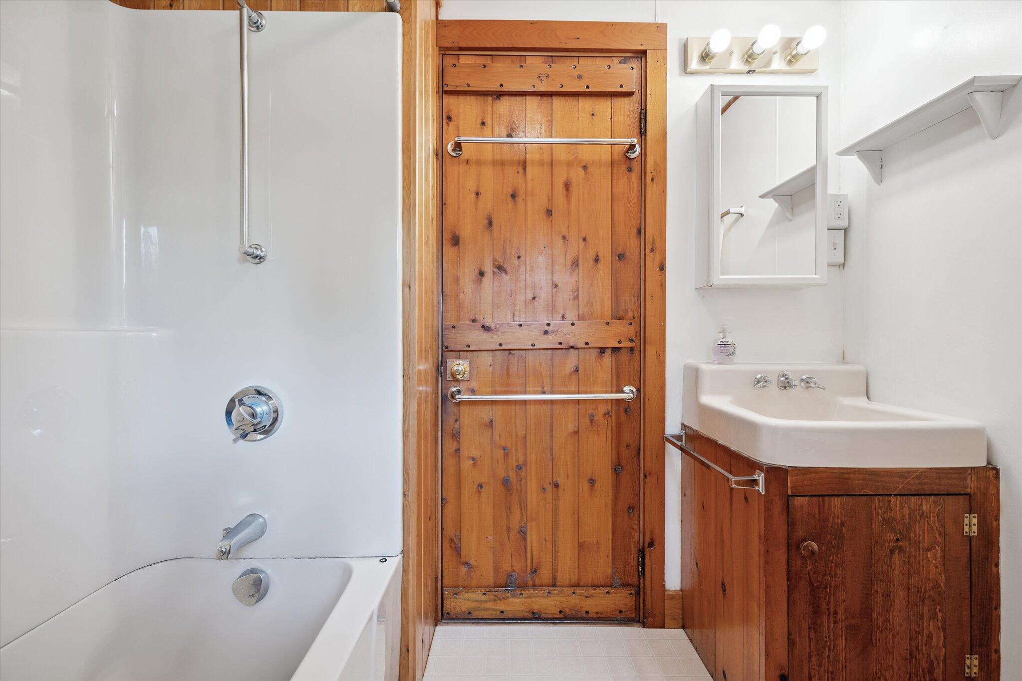 Surry, Maine 04684, United States, 5 Bedrooms Bedrooms, ,2 BathroomsBathrooms,Residential,Active,168258