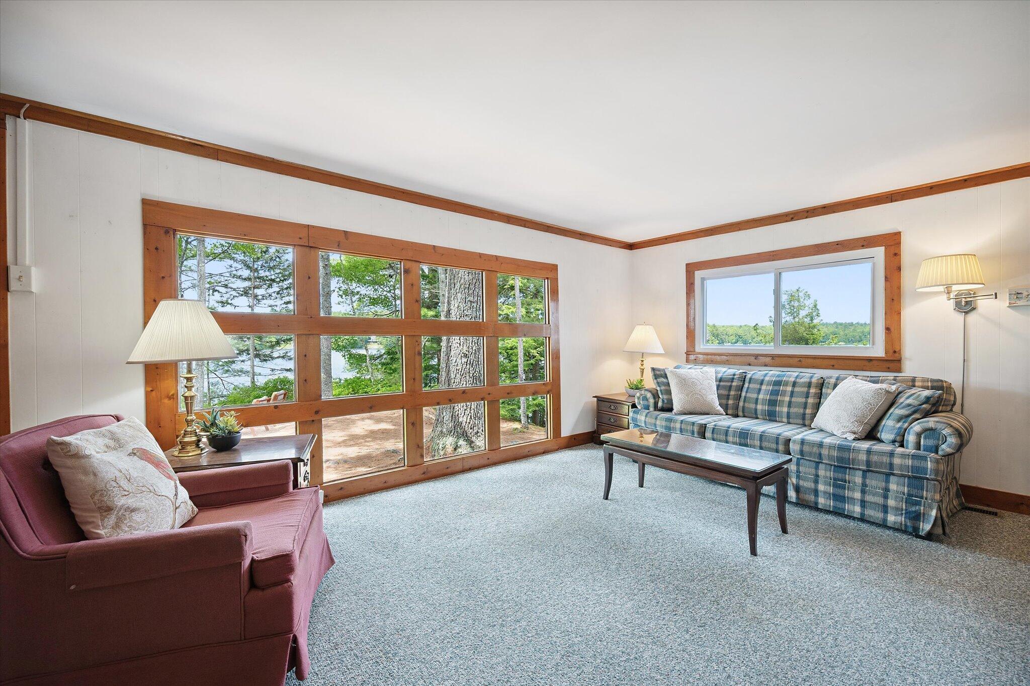 Surry, Maine 04684, United States, 5 Bedrooms Bedrooms, ,2 BathroomsBathrooms,Residential,Active,168258