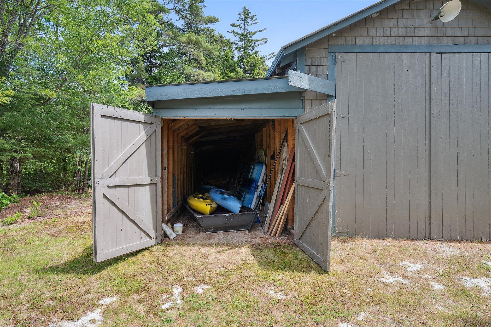 Surry, Maine 04684, United States, 5 Bedrooms Bedrooms, ,2 BathroomsBathrooms,Residential,Active,168258