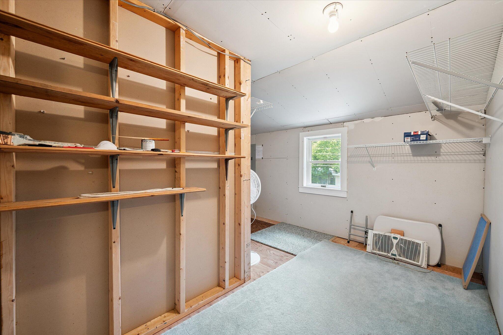 Surry, Maine 04684, United States, 5 Bedrooms Bedrooms, ,2 BathroomsBathrooms,Residential,Active,168258