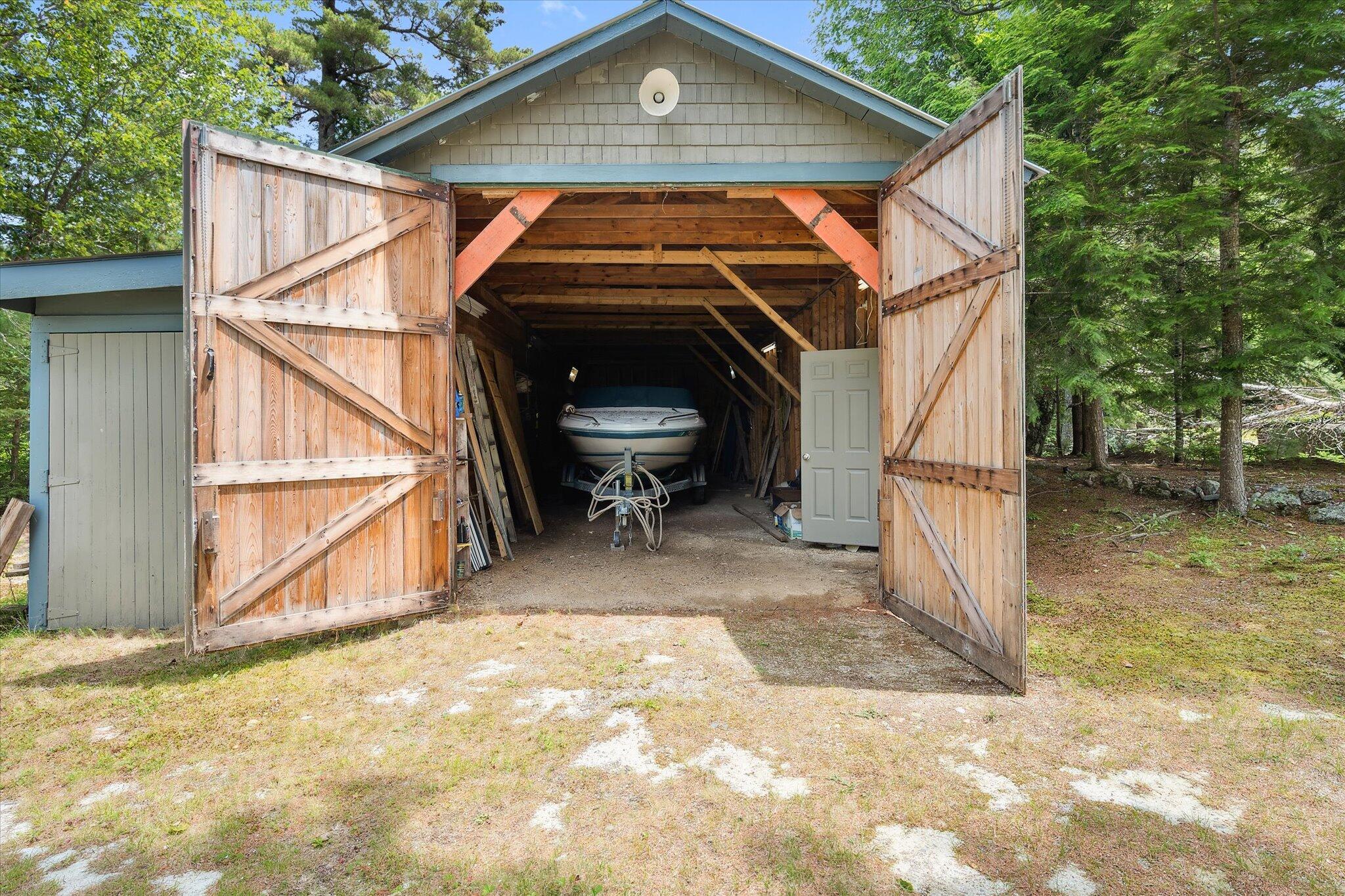 Surry, Maine 04684, United States, 5 Bedrooms Bedrooms, ,2 BathroomsBathrooms,Residential,Active,168258