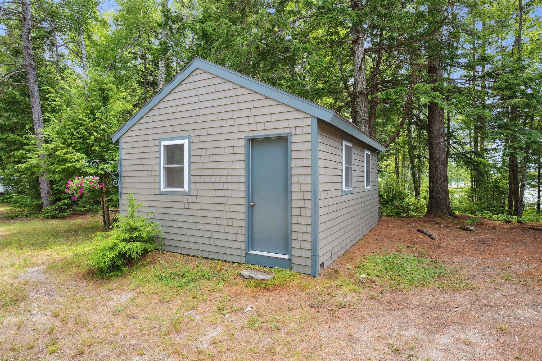 Surry, Maine 04684, United States, 5 Bedrooms Bedrooms, ,2 BathroomsBathrooms,Residential,Active,168258