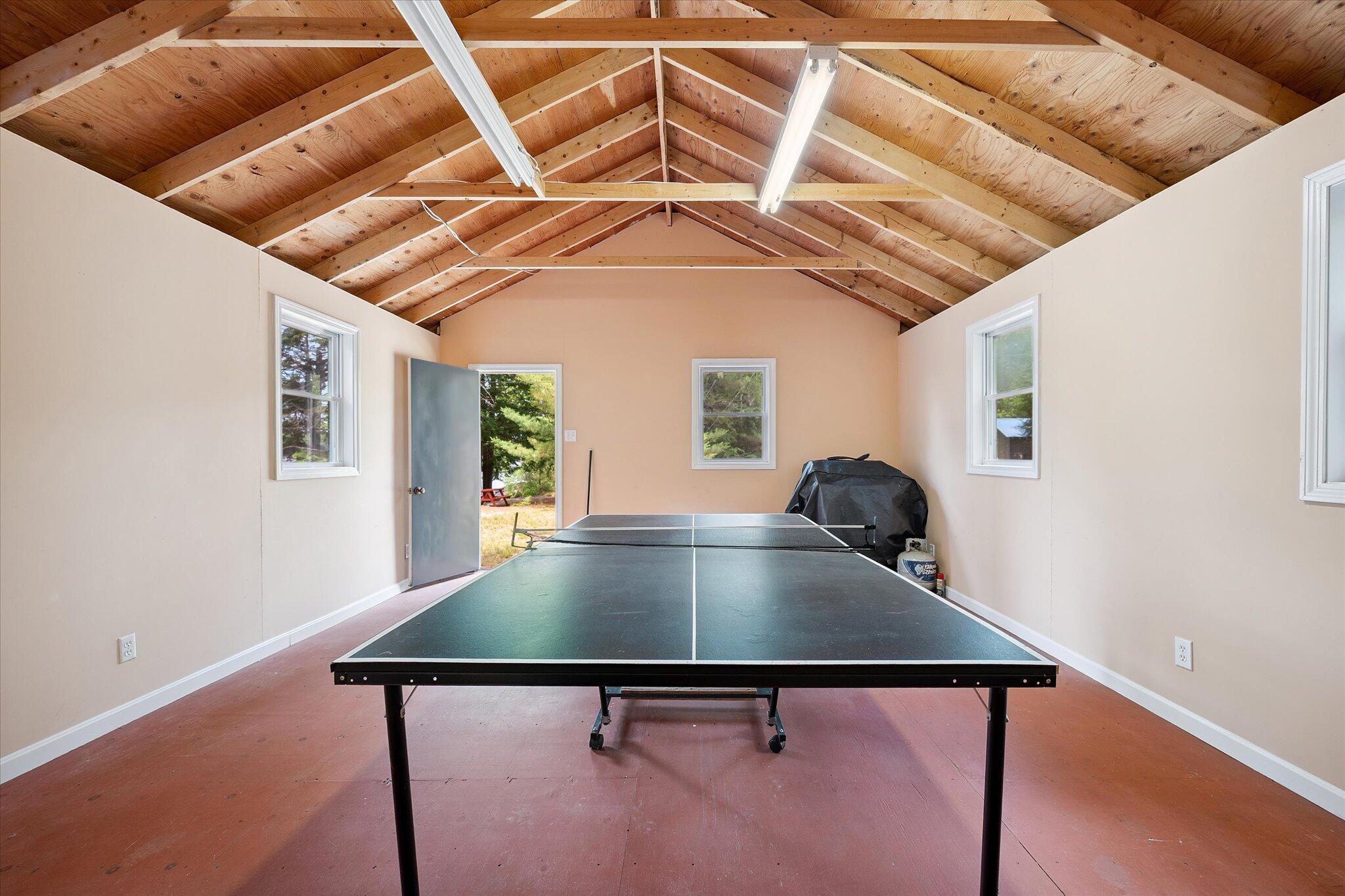 Surry, Maine 04684, United States, 5 Bedrooms Bedrooms, ,2 BathroomsBathrooms,Residential,Active,168258