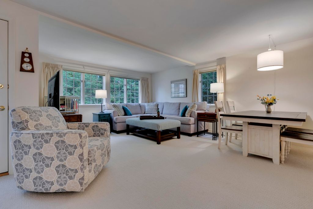 Photo of 7 Apple Tree Drive #7, Brunswick, ME 04011 (MLS # 1642736)