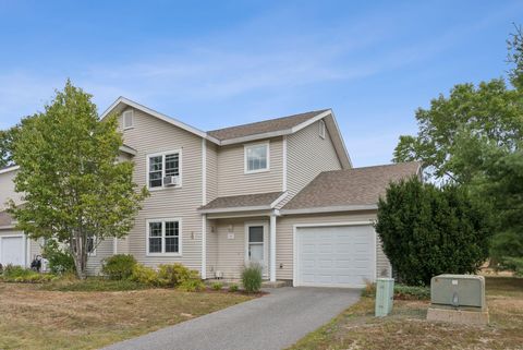 Photo of 17 Enterprise Drive #17, Brunswick, ME 04011 (MLS # 1635953)