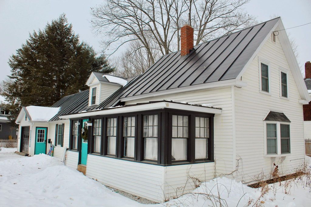 Photo of 154 Greenwood Avenue, Farmington, ME 04938 (MLS # 1650678)