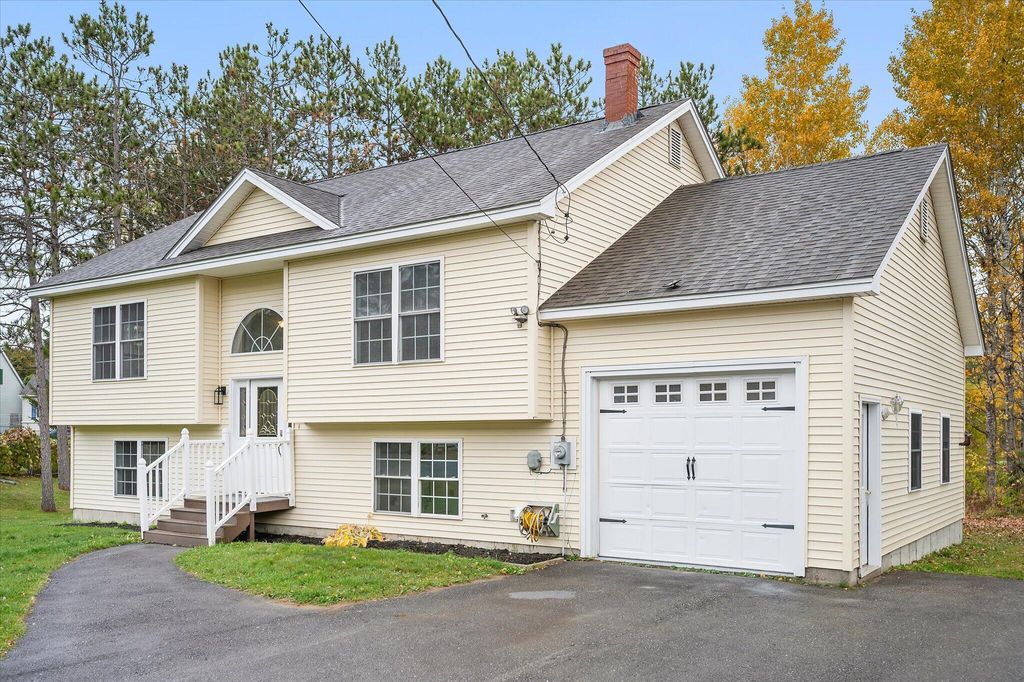 Photo of 21 Yankee Avenue, Bangor, ME 04401 (MLS # 1641571)