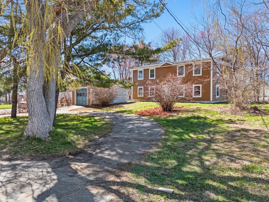 Photo of 54 Shelton Avenue, York, ME 03909 (MLS # 1660313)