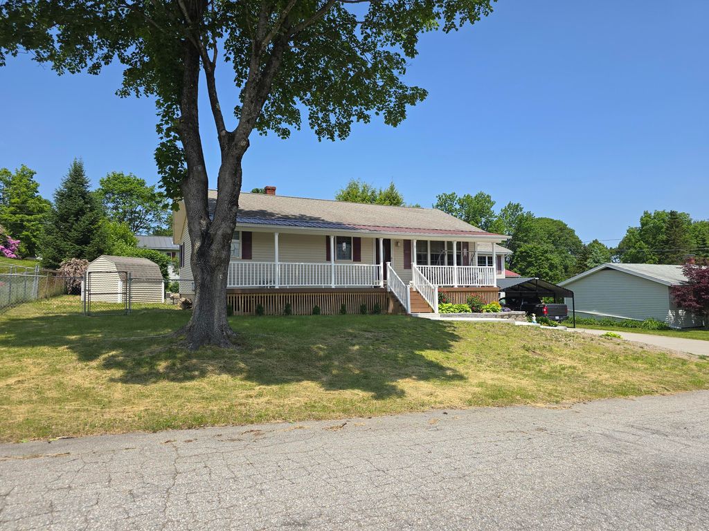 Photo of 7 Lorraine Avenue, Lewiston, ME 04240 (MLS # 1626717)