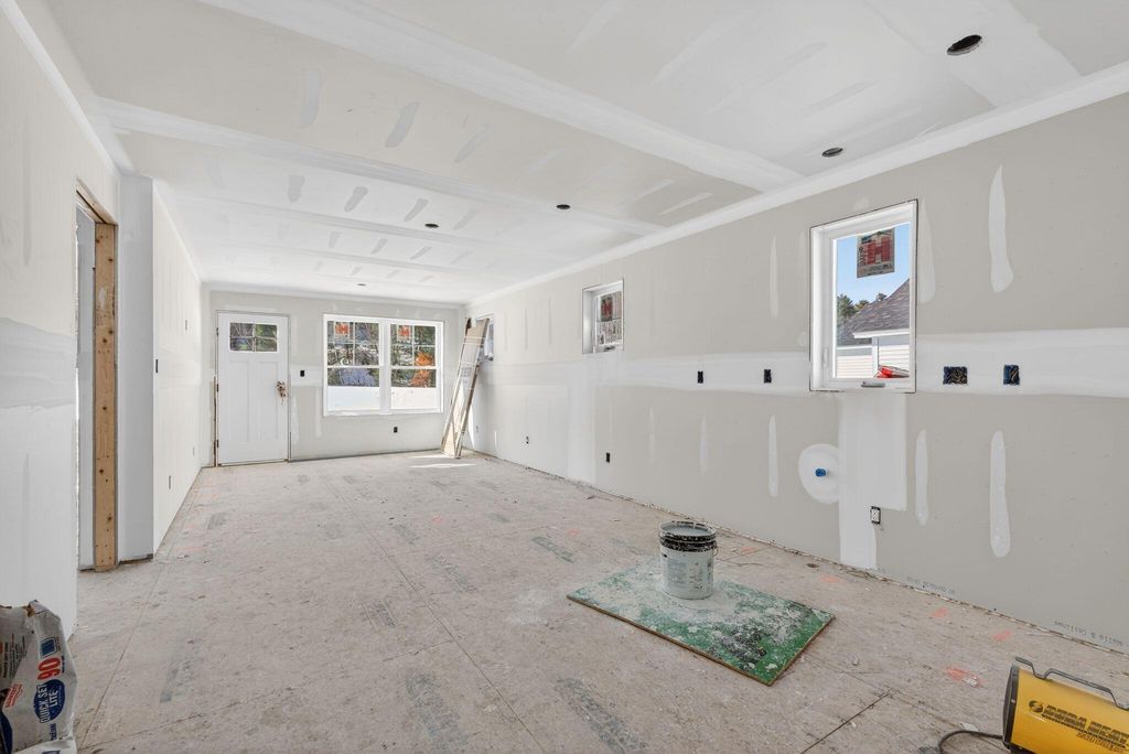 Photo of 19 Feldspar Lane #10, Cumberland, ME 04021 (MLS # 1652858)