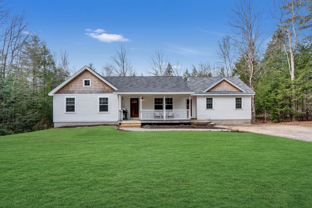 Photo of 19 Oak Woods Road, North Berwick, ME 03906 (MLS # 1655991)