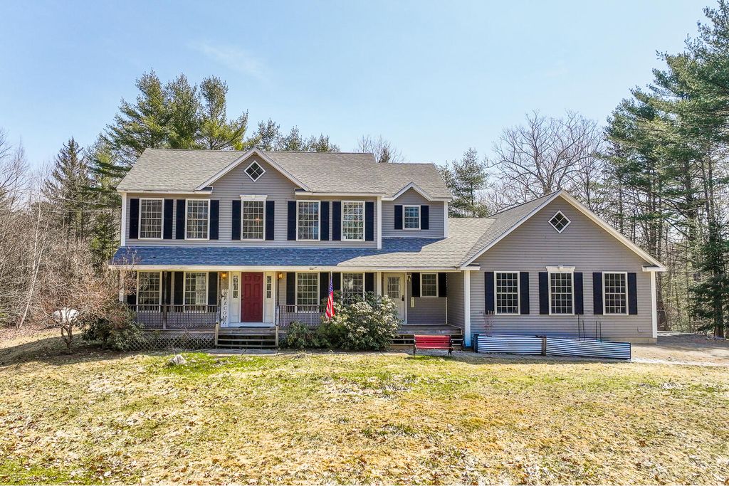 Photo of 27 Campbell Drive, Northport, ME 04849 (MLS # 1658085)