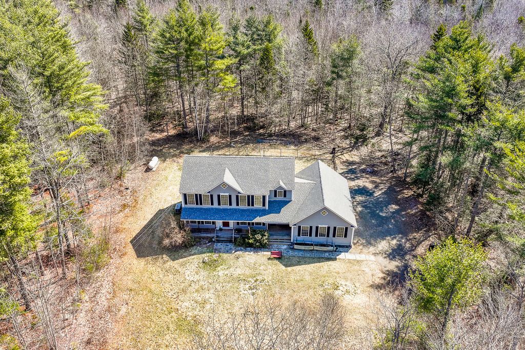 Photo of 27 Campbell Drive, Northport, ME 04849 (MLS # 1658085)
