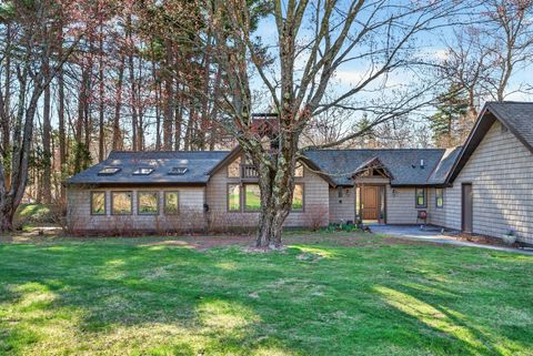 Photo of 18 Brookside Drive, Standish, ME 04084 (MLS # 1660017)