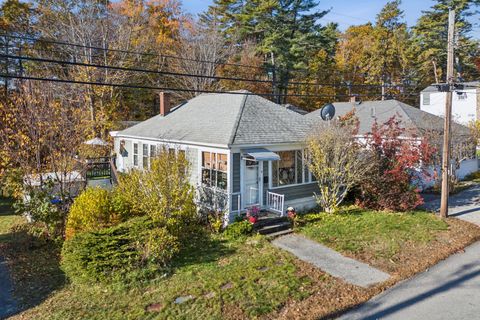 Photo of 9 Seaview Avenue, Old Orchard Beach, ME 04064 (MLS # 1641956)