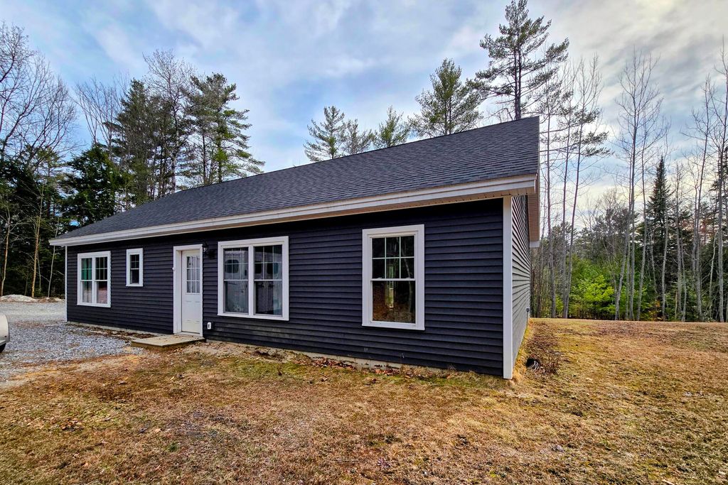 Photo of 976 Park Street, Paris, ME 04281 (MLS # 1657897)