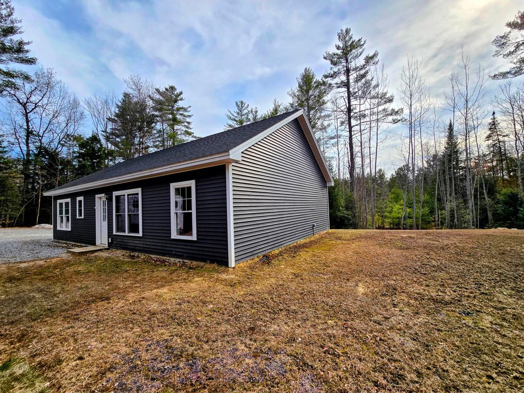 Photo of 976 Park Street, Paris, ME 04281 (MLS # 1657897)