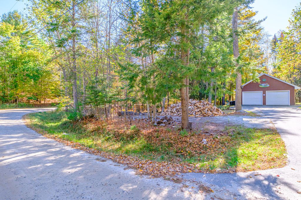Photo of 206 Ralph Richardson Road, Norway, ME 04268 (MLS # 1639943)