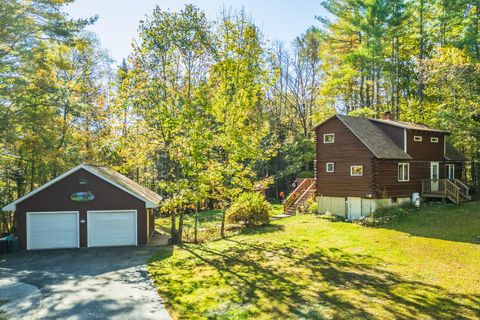 Photo of 206 Ralph Richardson Road, Norway, ME 04268 (MLS # 1639943)