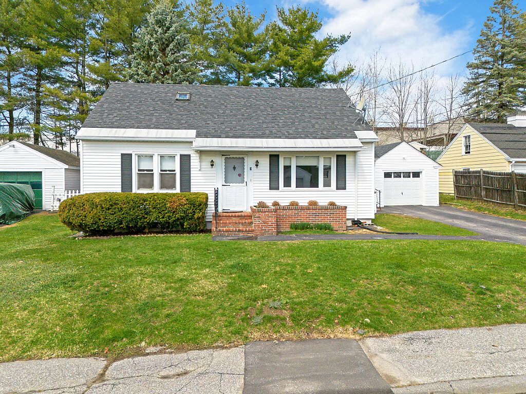 Photo of 7 Collette Street, Waterville, ME 04901 (MLS # 1658356)