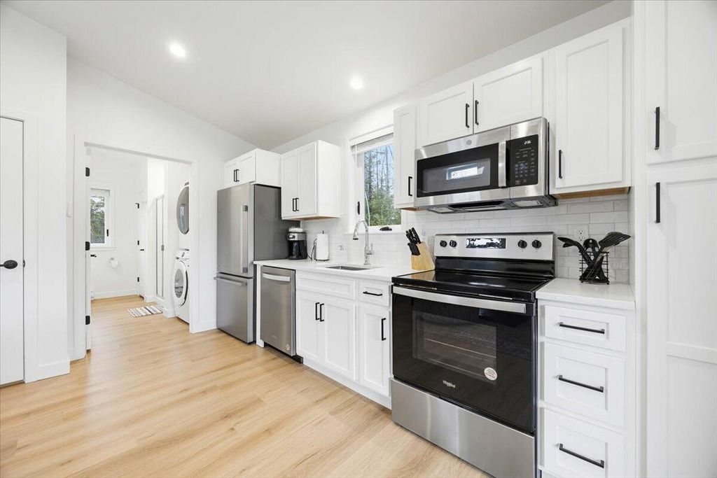 Photo of 17 Canter Way #17, Scarborough, ME 04074 (MLS # 1656229)