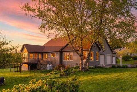 Photo of 127 Town Farm Road, Hallowell, ME 04347 (MLS # 1663386)
