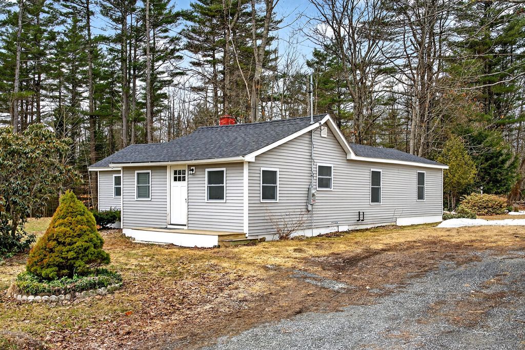 Photo of 548 North Road, Mount Vernon, ME 04352 (MLS # 1656647)