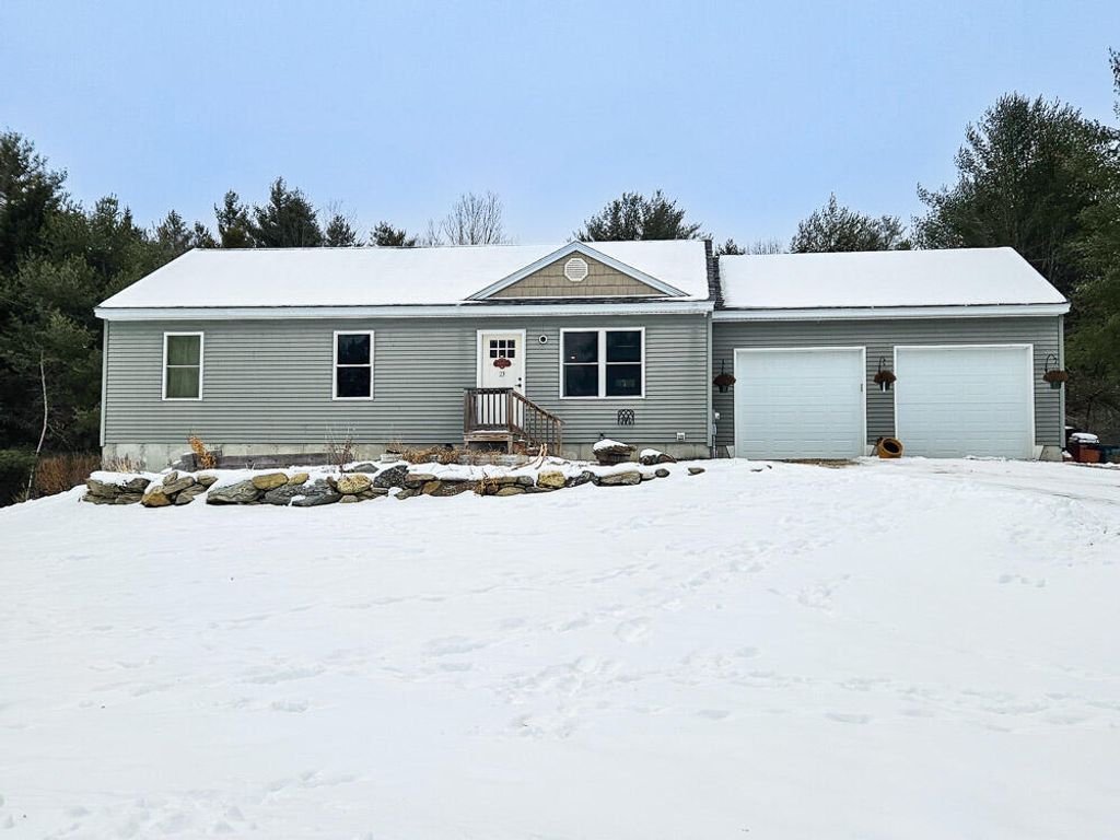 Photo of 23 Paradise Row, Lebanon, ME 04027 (MLS # 1650435)