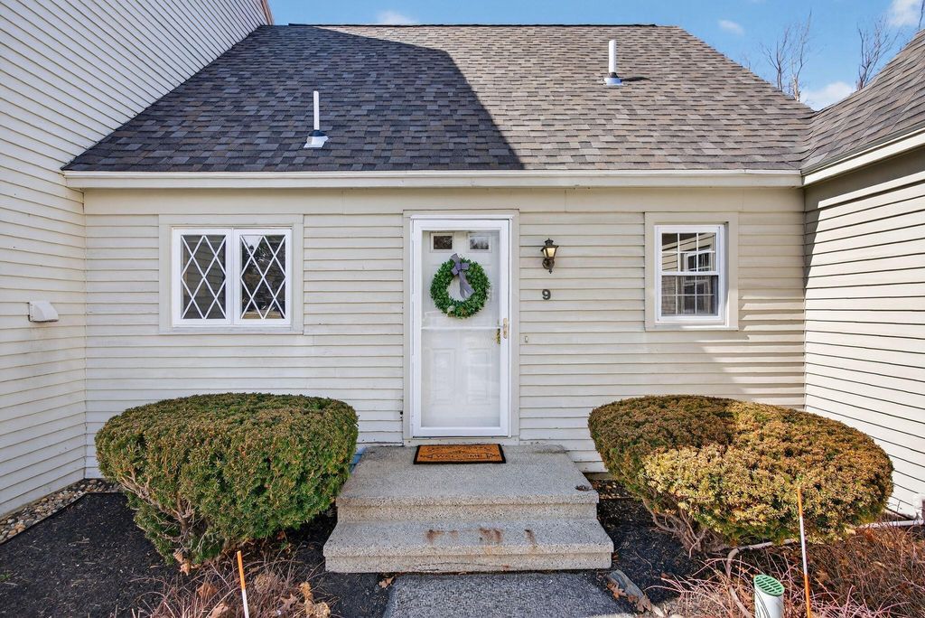 Photo of 139 Broadway #9, South Portland, ME 04106 (MLS # 1655851)