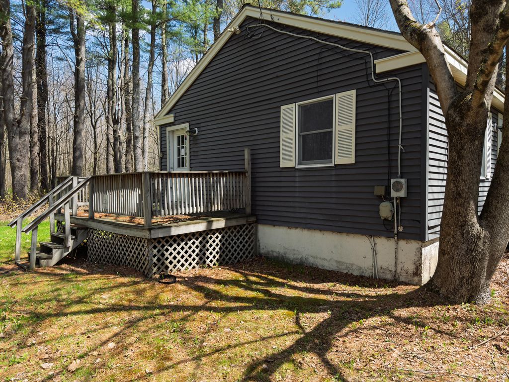 Photo of 329 Log Cabin Road, Arundel, ME 04046 (MLS # 1661310)