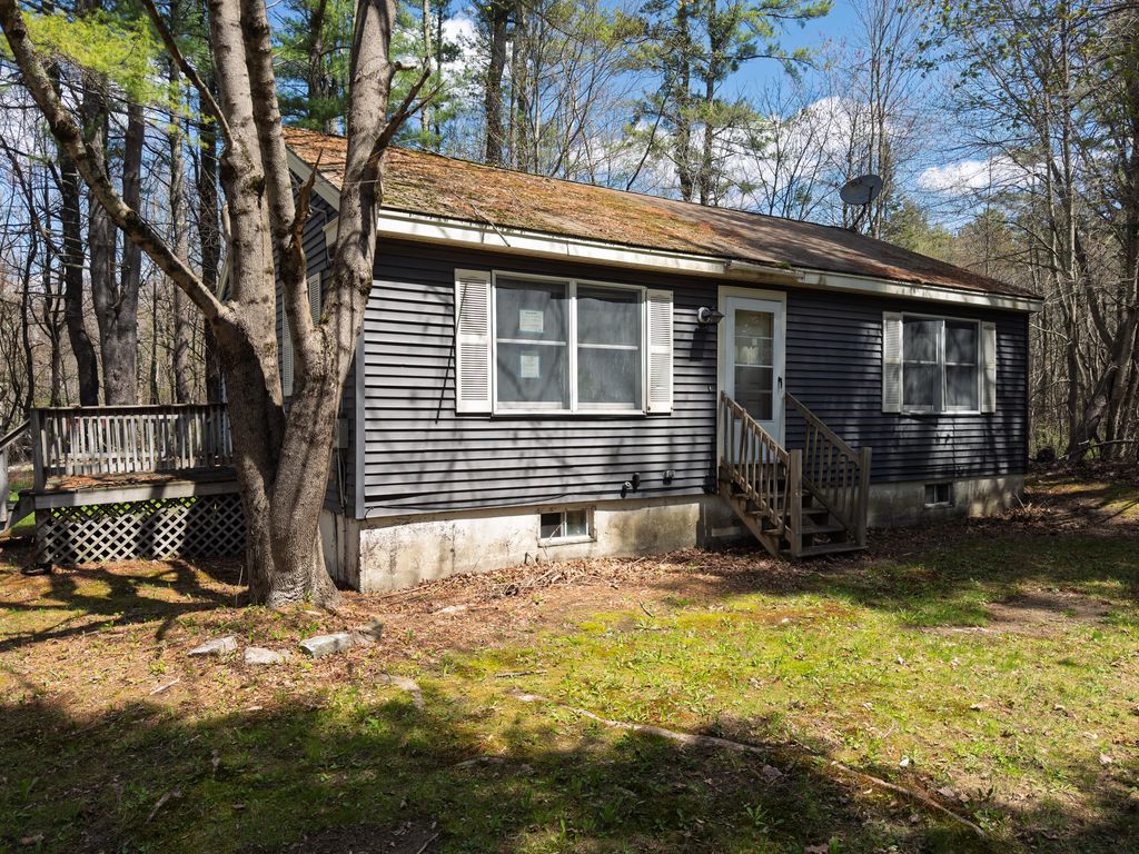 Photo of 329 Log Cabin Road, Arundel, ME 04046 (MLS # 1661310)