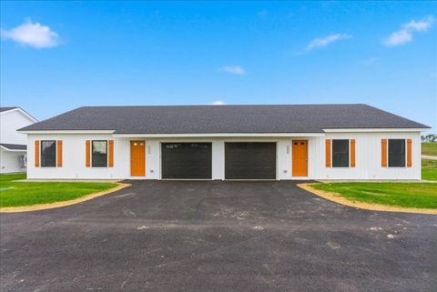 Photo of 3 Freedom Farm Road #3, Auburn, ME 04210 (MLS # 1655564)