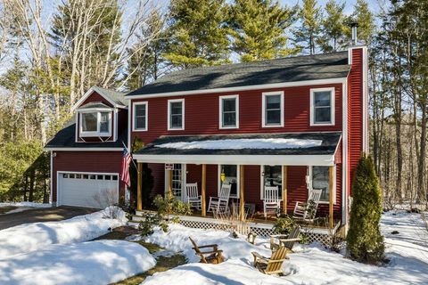Photo of 5 Mckenna Lane, York, ME 03909 (MLS # 1653933)