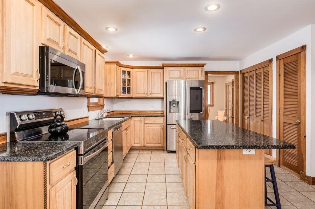 Photo of 5 Mckenna Lane, York, ME 03909 (MLS # 1653933)