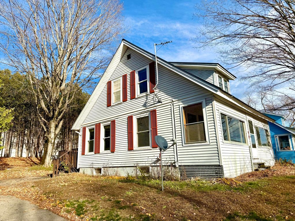 Photo of 15 Fay Court, Dexter, ME 04930 (MLS # 1643314)