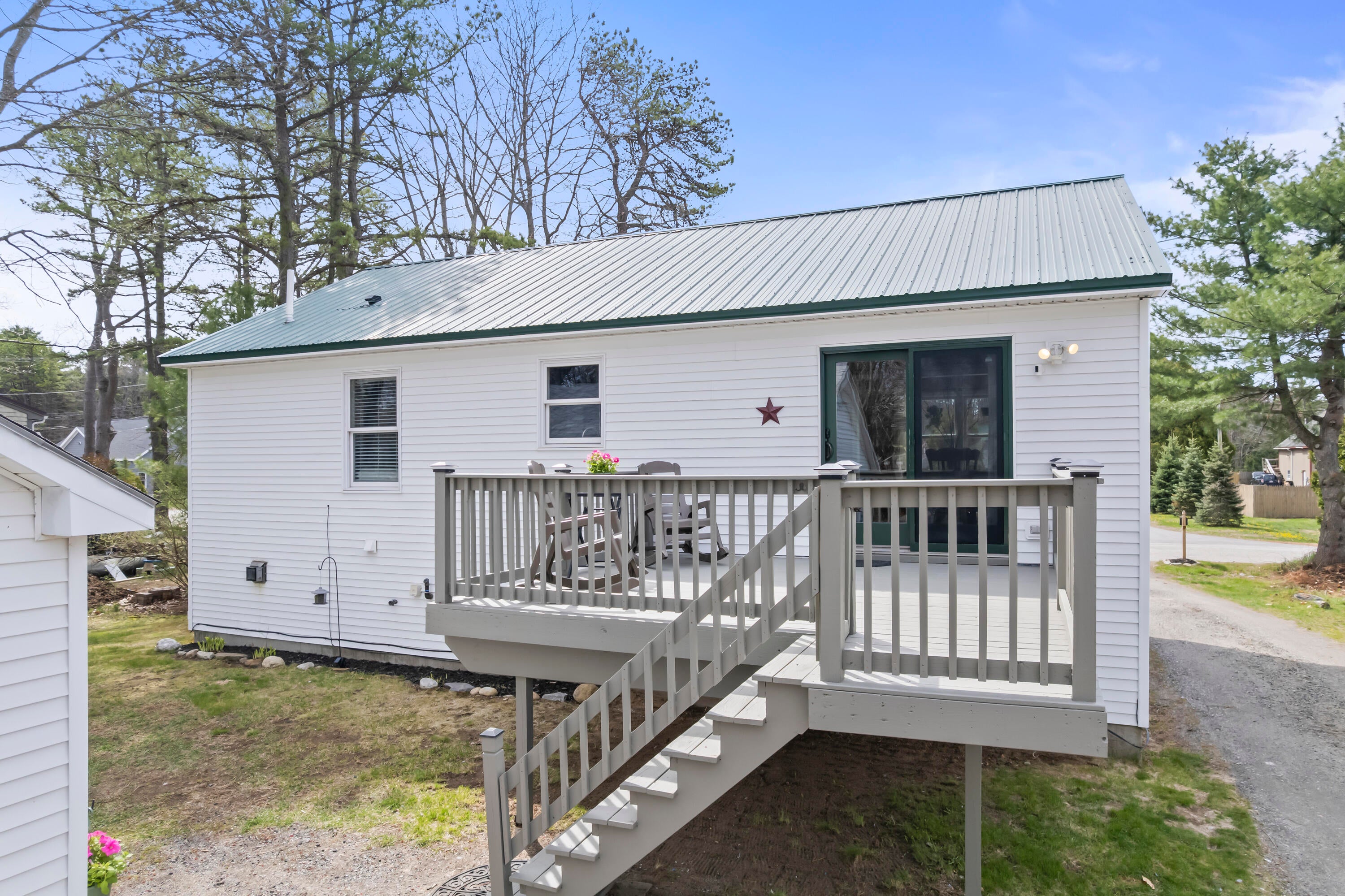 7 Bickford Avenue