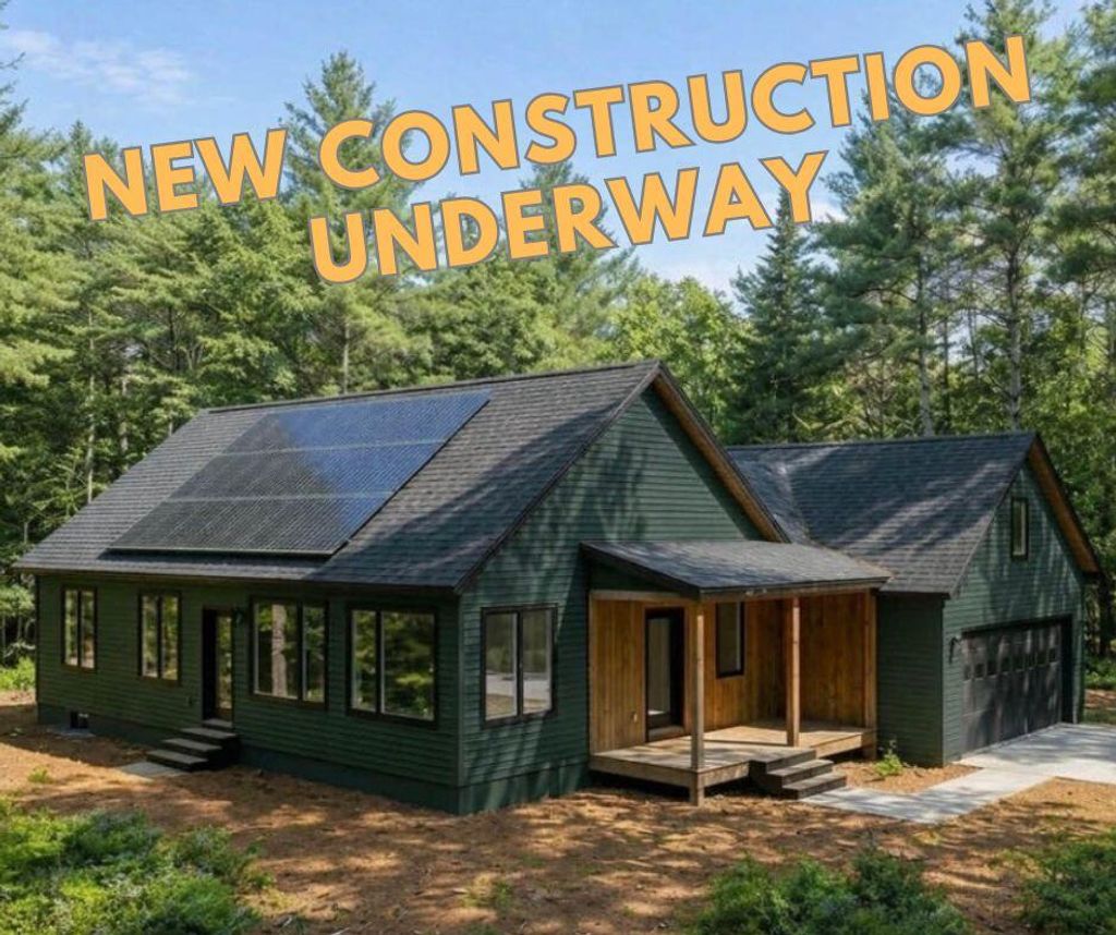 Photo of 17 Eastern Lane, Standish, ME 04084 (MLS # 1658079)