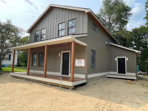 Photo of 6 Tyler Street, Bethel, ME 04217 (MLS # 1600260) Photo of 6 Tyler Street, Bethel, ME 04217 (MLS # 1600260)