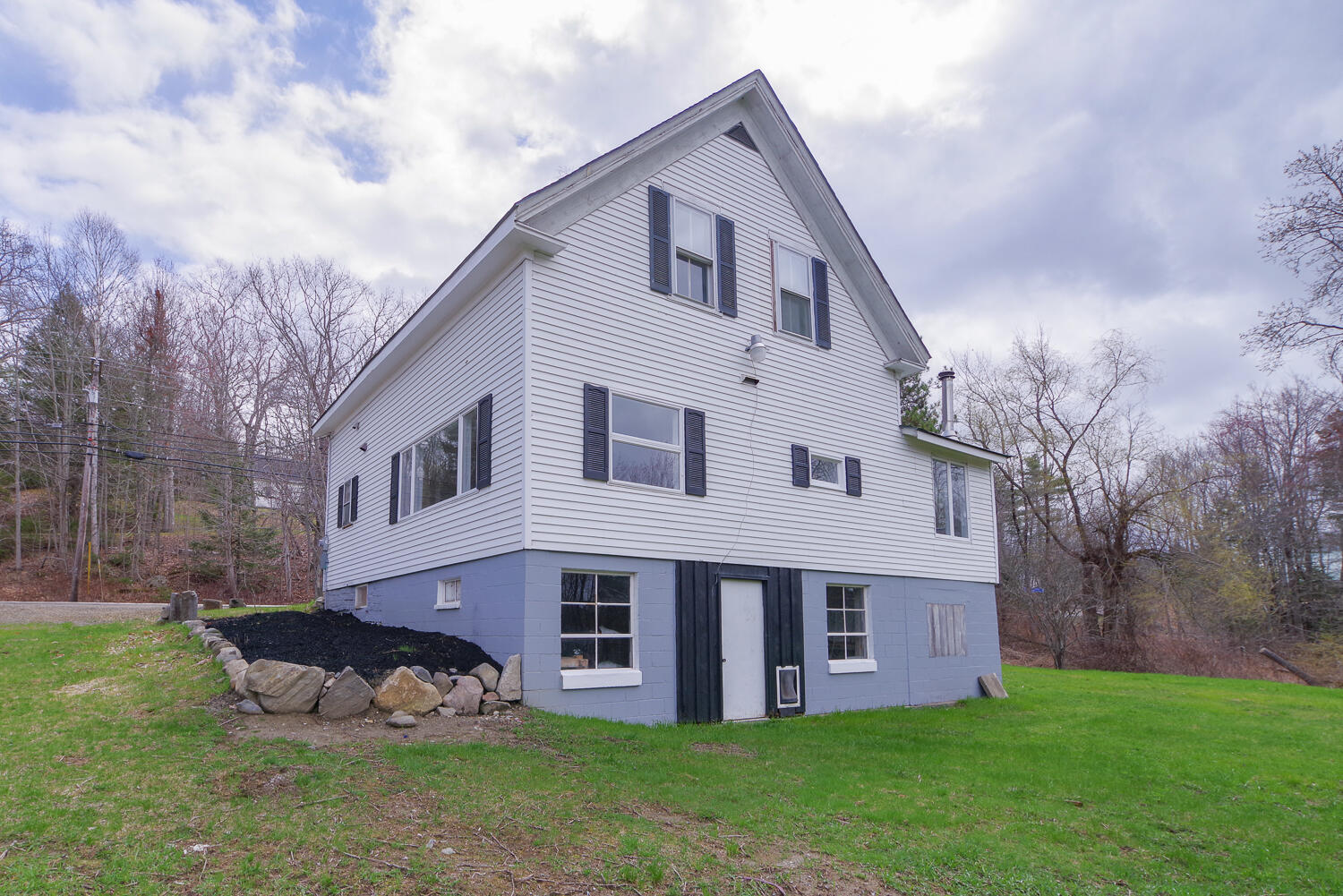 1216 Main Street