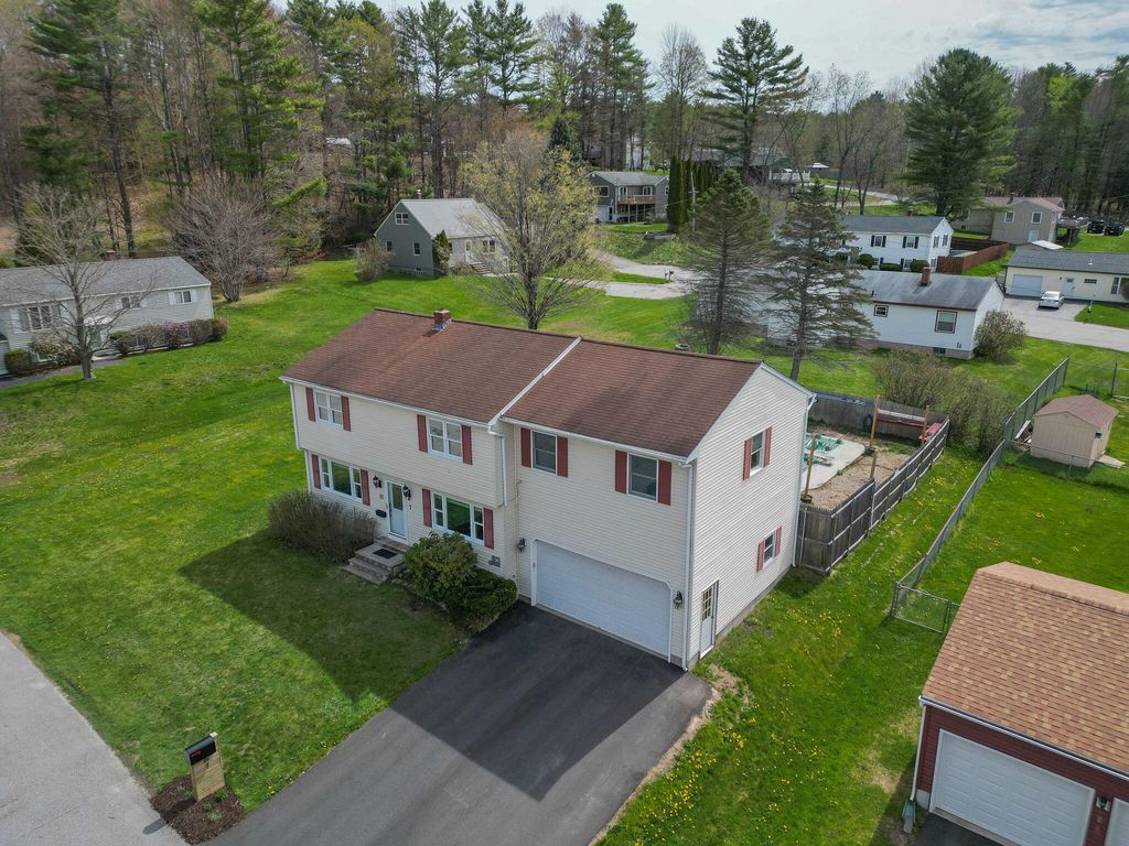 Photo of 7 Sandy Street, Lewiston, ME 04240 (MLS # 1661768)