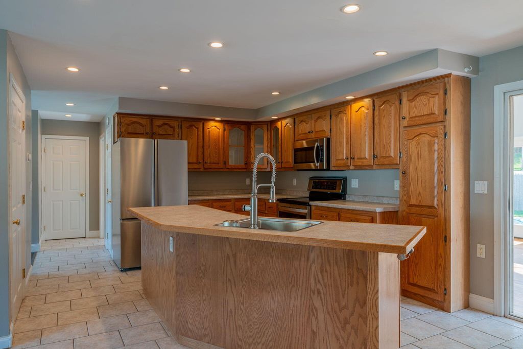 Photo of 7 Sandy Street, Lewiston, ME 04240 (MLS # 1661768)