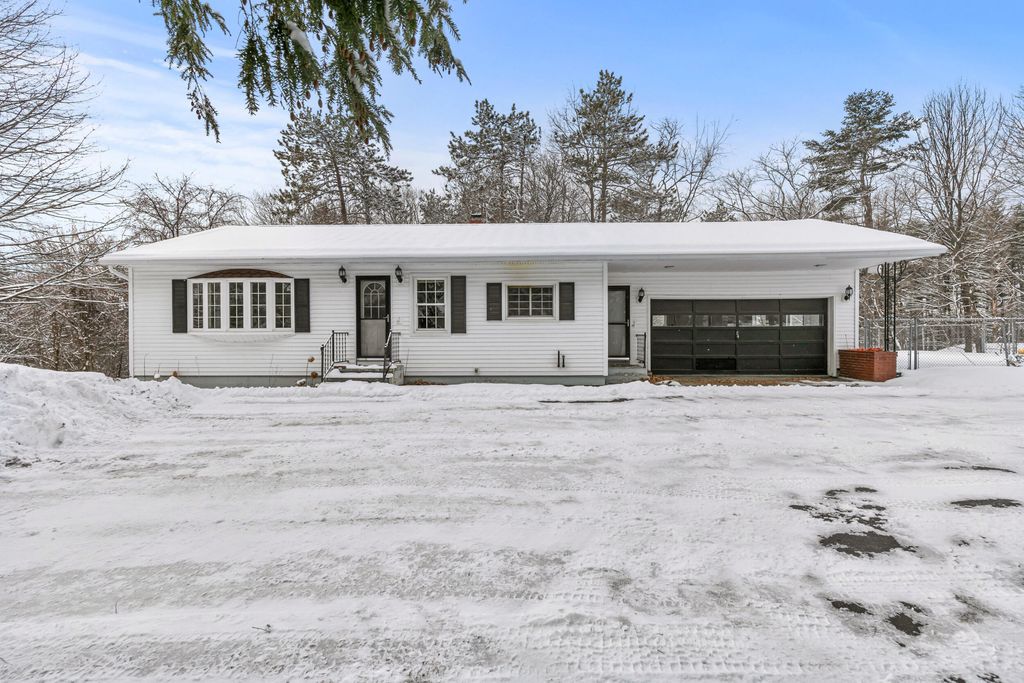 Photo of 628 Main Street, Lewiston, ME 04240 (MLS # 1650042)