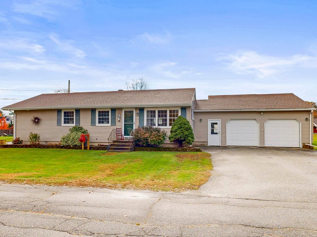 Photo of 49 Rachel Boulevard, Lewiston, ME 04240 (MLS # 1641707)