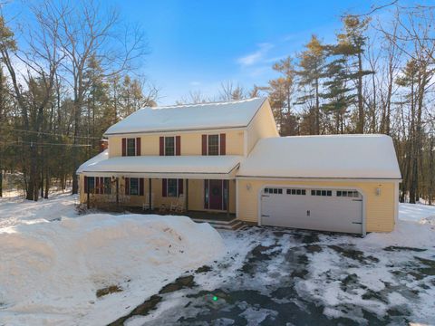 Photo of 6 Stacy Lane, South Berwick, ME 03908 (MLS # 1651194)