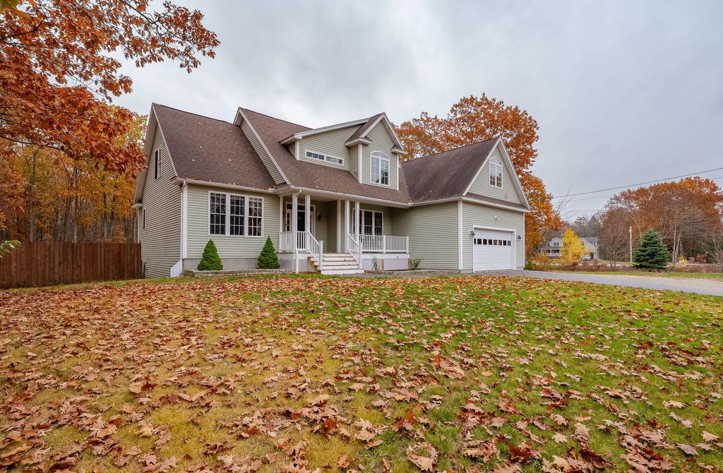 Photo of 32 S Cotswold Street, Sanford, ME 04073 (MLS # 1642491)