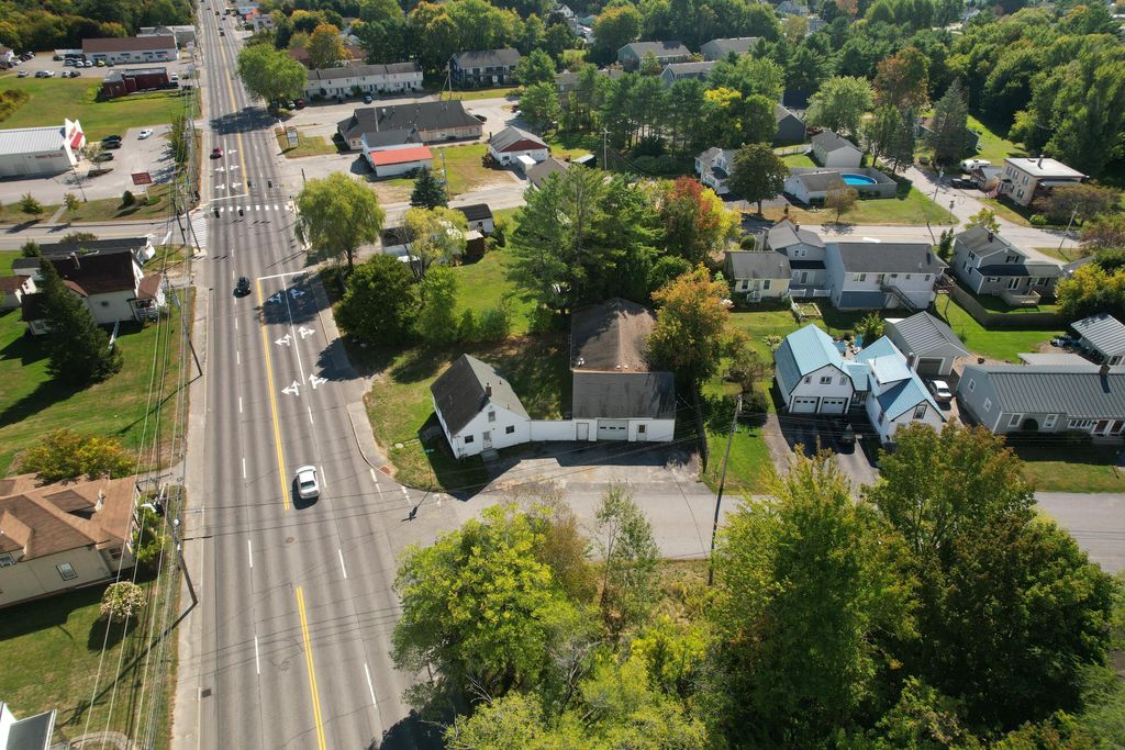 Photo of 947 Sabattus Street, Lewiston, ME 04240 (MLS # 1638289)