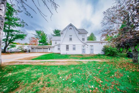 Photo of 749 Portland Road, Saco, ME 04072 (MLS # 1641003) Photo of 749 Portland Road, Saco, ME 04072 (MLS # 1641003)