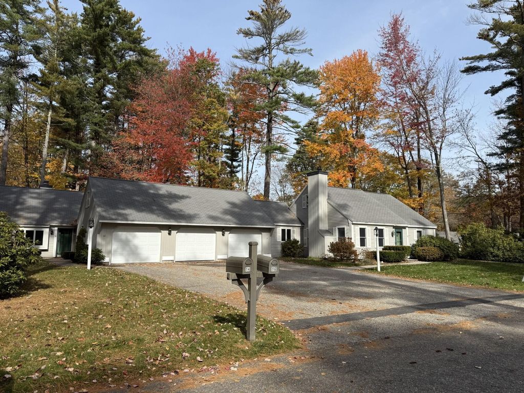 Photo of 14 Oakwood Lane #14, Kennebunk, ME 04043 (MLS # 1641507)